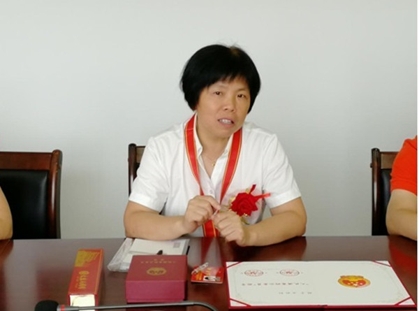 明溪县司法局召开向"人民满意的公务员"方秋轩同志学习座谈会